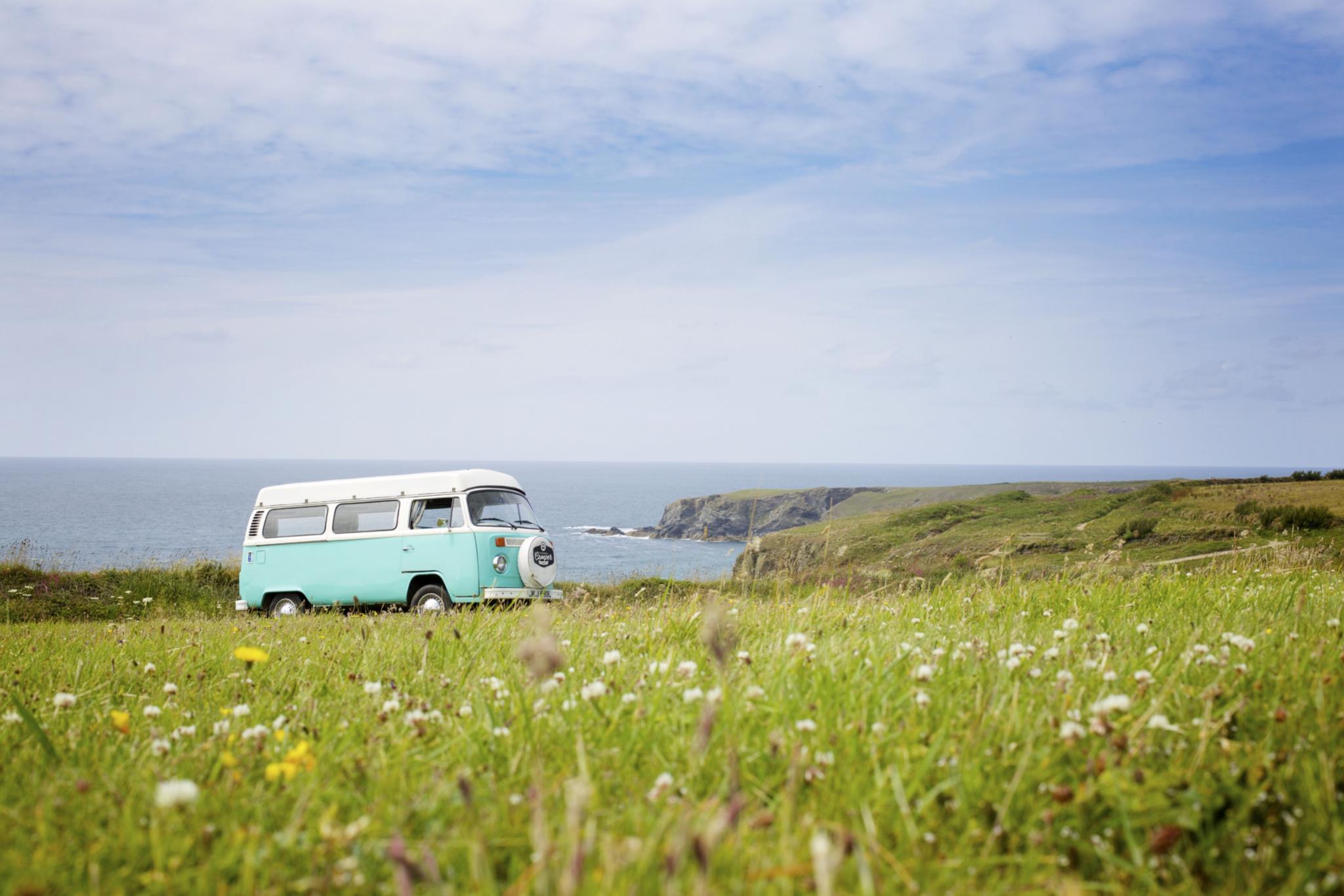 240628_Urlaubsbild vw-bus-1845719_by_pexels_pixabay_pfarrbriefservice