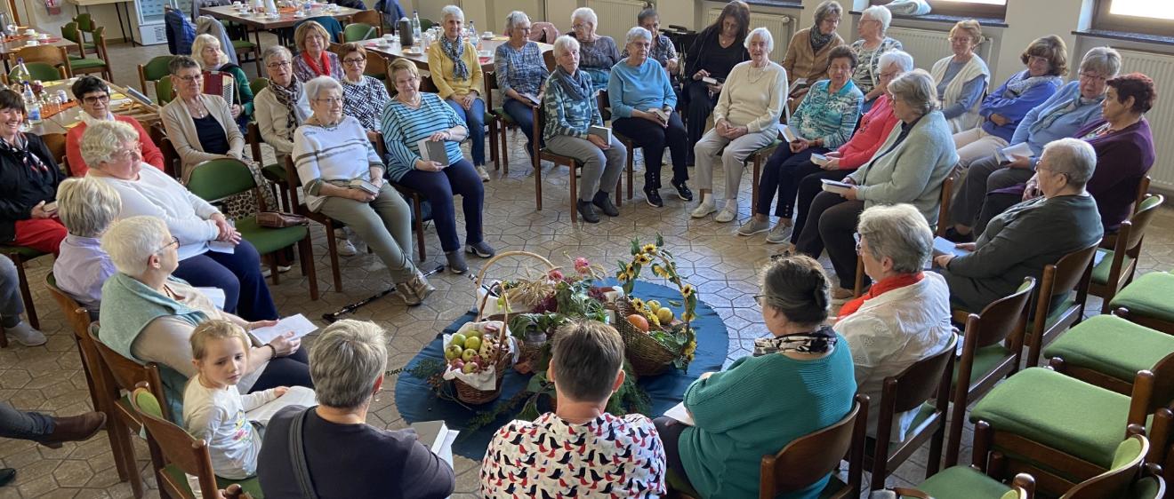 251103_2025 Foto 2 Erntedankfeierkfd